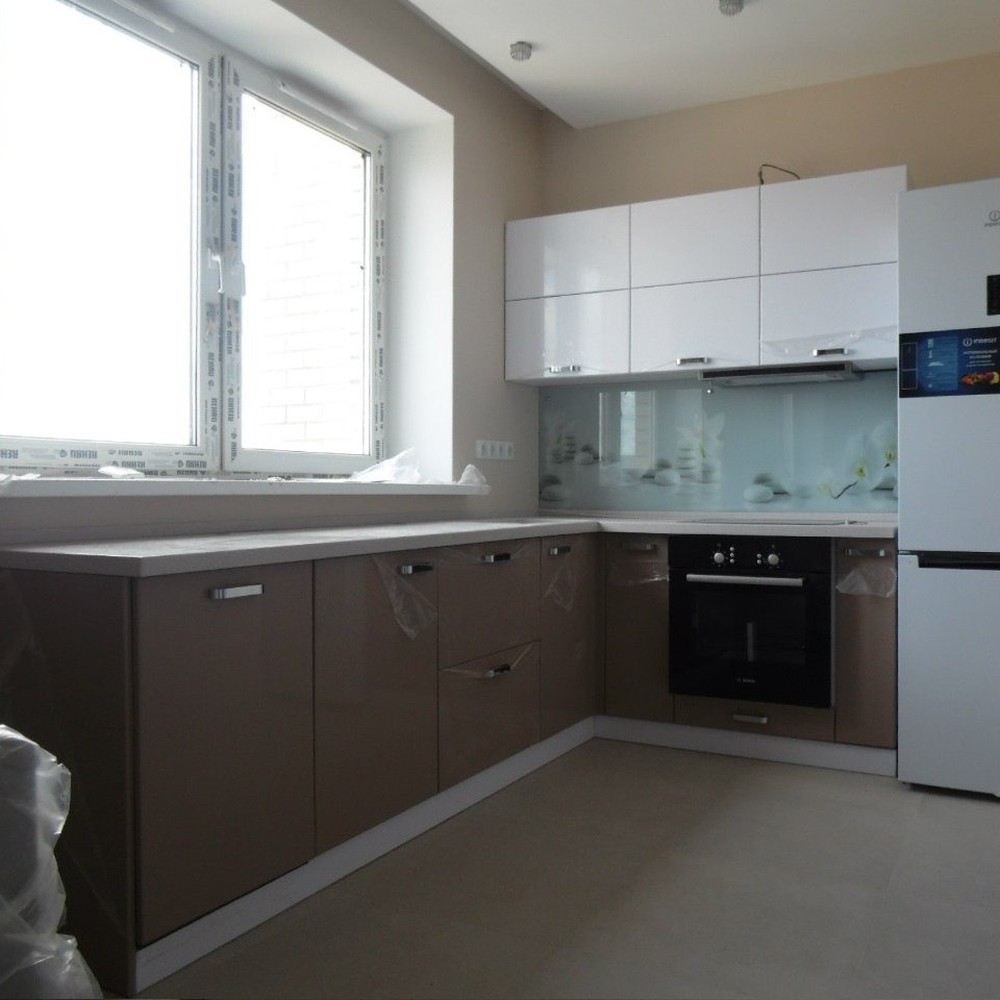 Белый кухонный гарнитур-Кухня МДФ в эмали «Модель 199»-фото1