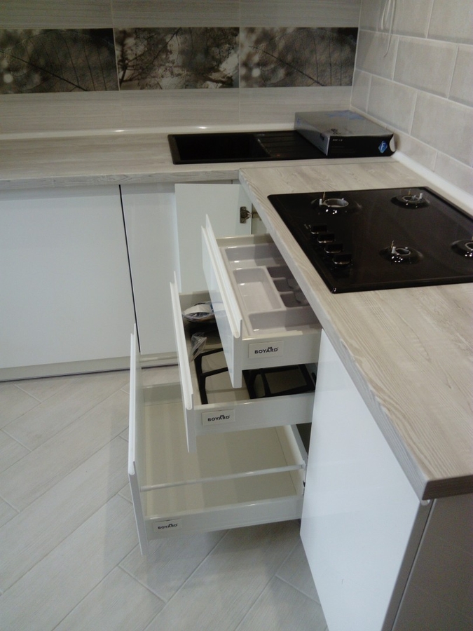 Белый кухонный гарнитур-Кухня МДФ в эмали «Модель 429»-фото8