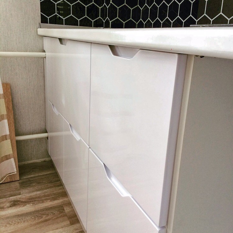 Белый кухонный гарнитур-Кухня МДФ в эмали «Модель 421»-фото5